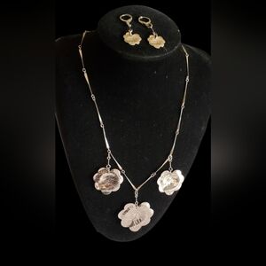 Vintage Gold Floral Necklace and Earring Set
